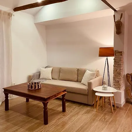San Bartolome 26 * Jaén